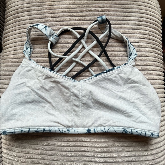 Lululemon Free To Be Wild Bra Size 10 - Picture 9 of 10